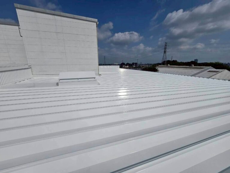 埼玉県入間市　工場　折板屋根塗装工事・KFワールドセラルーフ遮熱