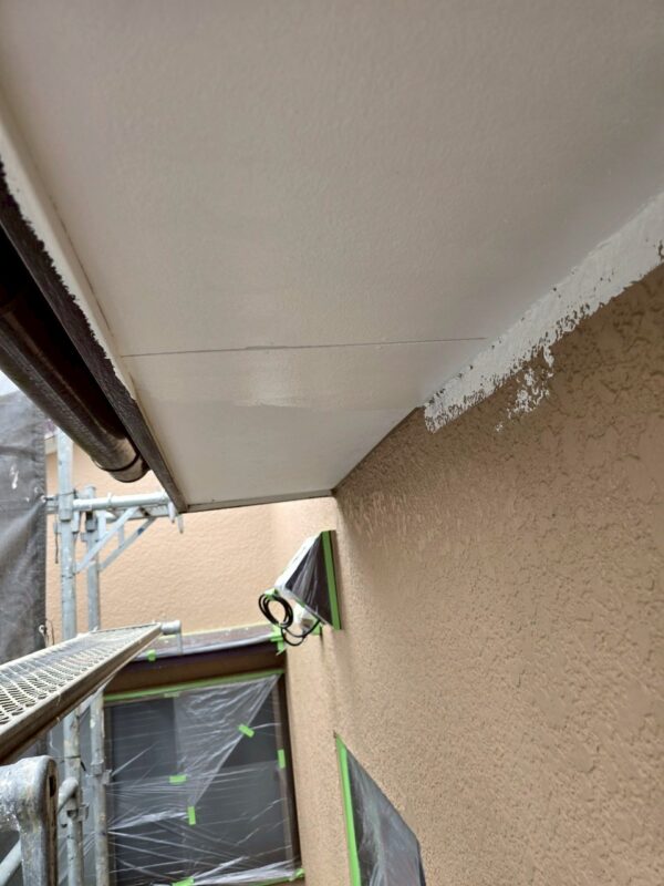 埼玉県入間市　S様邸　付帯部塗装　適切な塗装で美しく長持ちする軒天へ