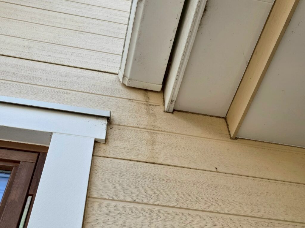 埼玉県狭山市 M様邸 外壁塗装工事 現地調査 チョーキングは危険なサイン?