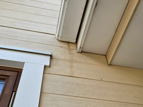 埼玉県狭山市　M様邸　外壁塗装工事　現地調査　チョーキングは危険なサイン？